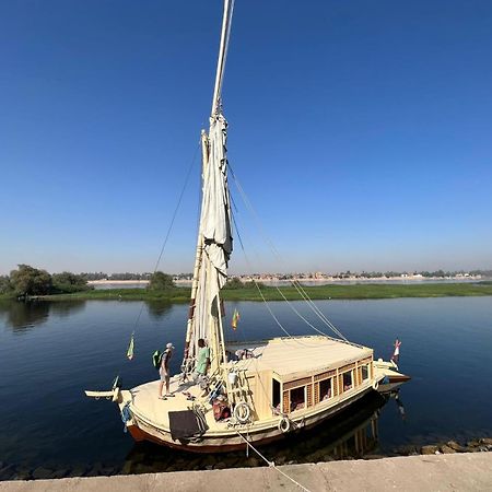Nile Felucca Adventure 호텔 아스완 외부 사진