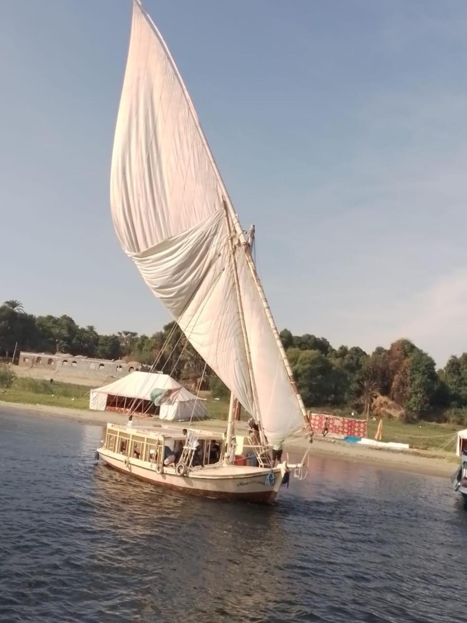 Nile Felucca Adventure 호텔 아스완 외부 사진