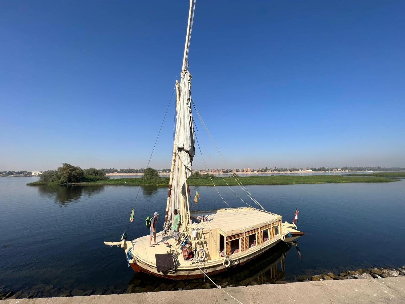 Nile Felucca Adventure 호텔 아스완 외부 사진