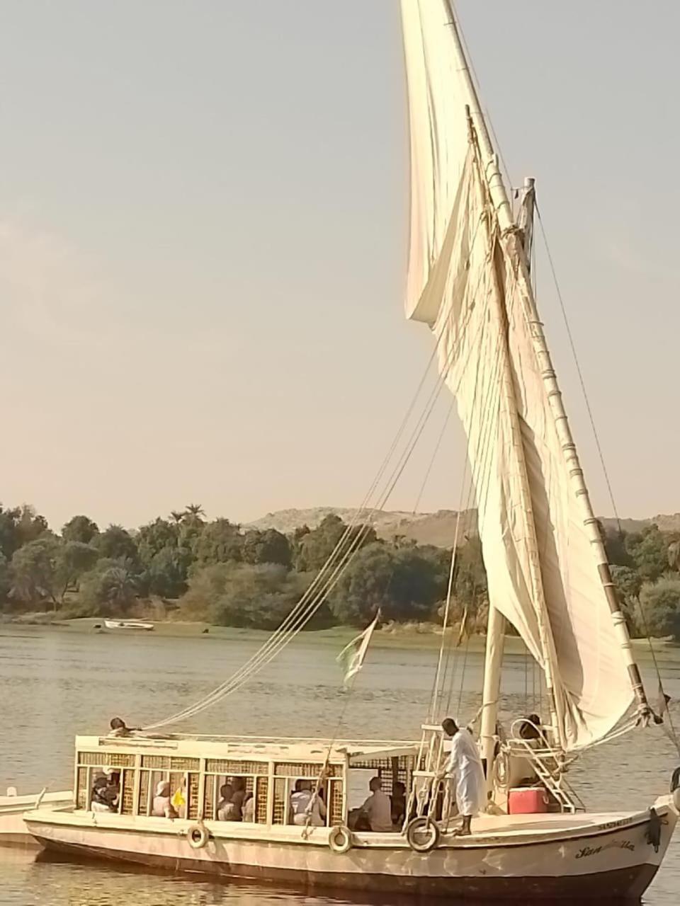 Nile Felucca Adventure 호텔 아스완 외부 사진