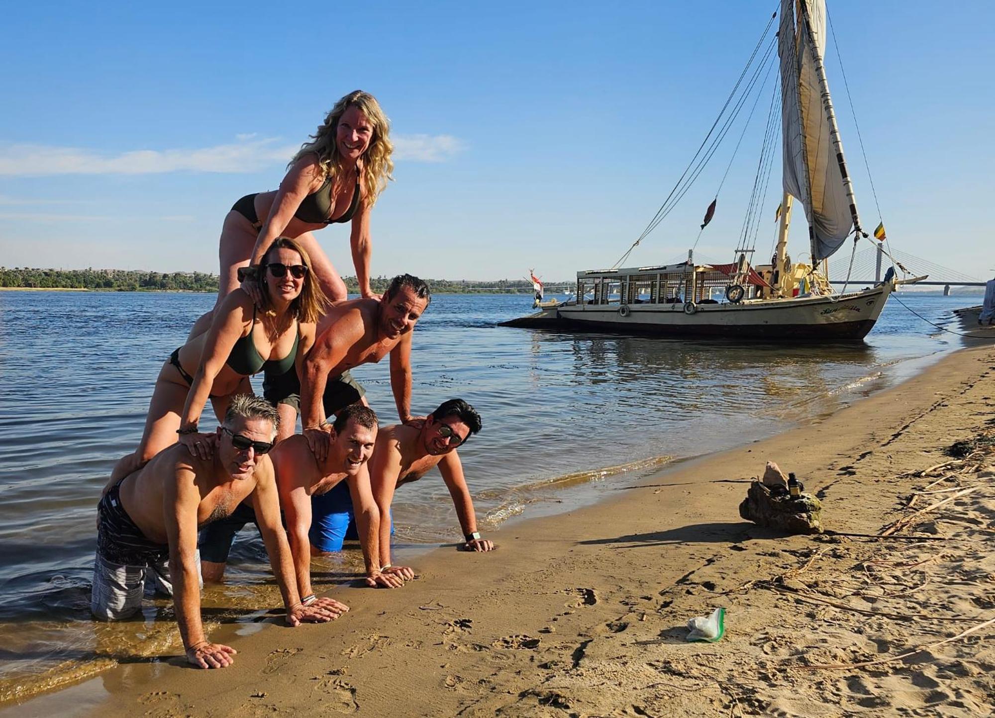 Nile Felucca Adventure 호텔 아스완 외부 사진