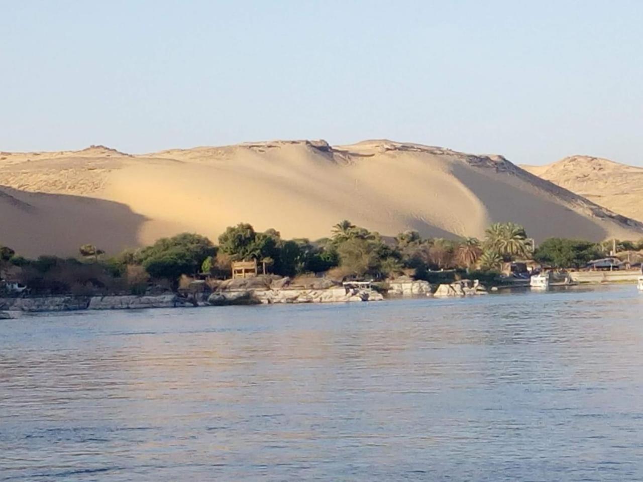 Nile Felucca Adventure 호텔 아스완 외부 사진